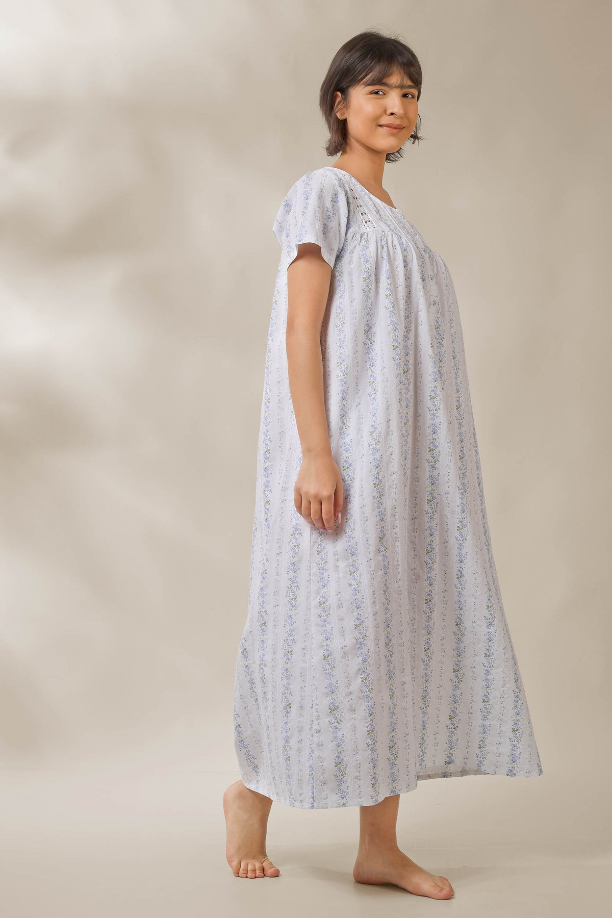 Buttercup, Nightdress