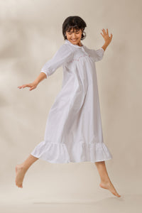 Gretel, Nightdress
