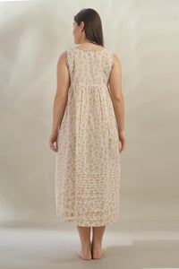 Charlotte, Dress