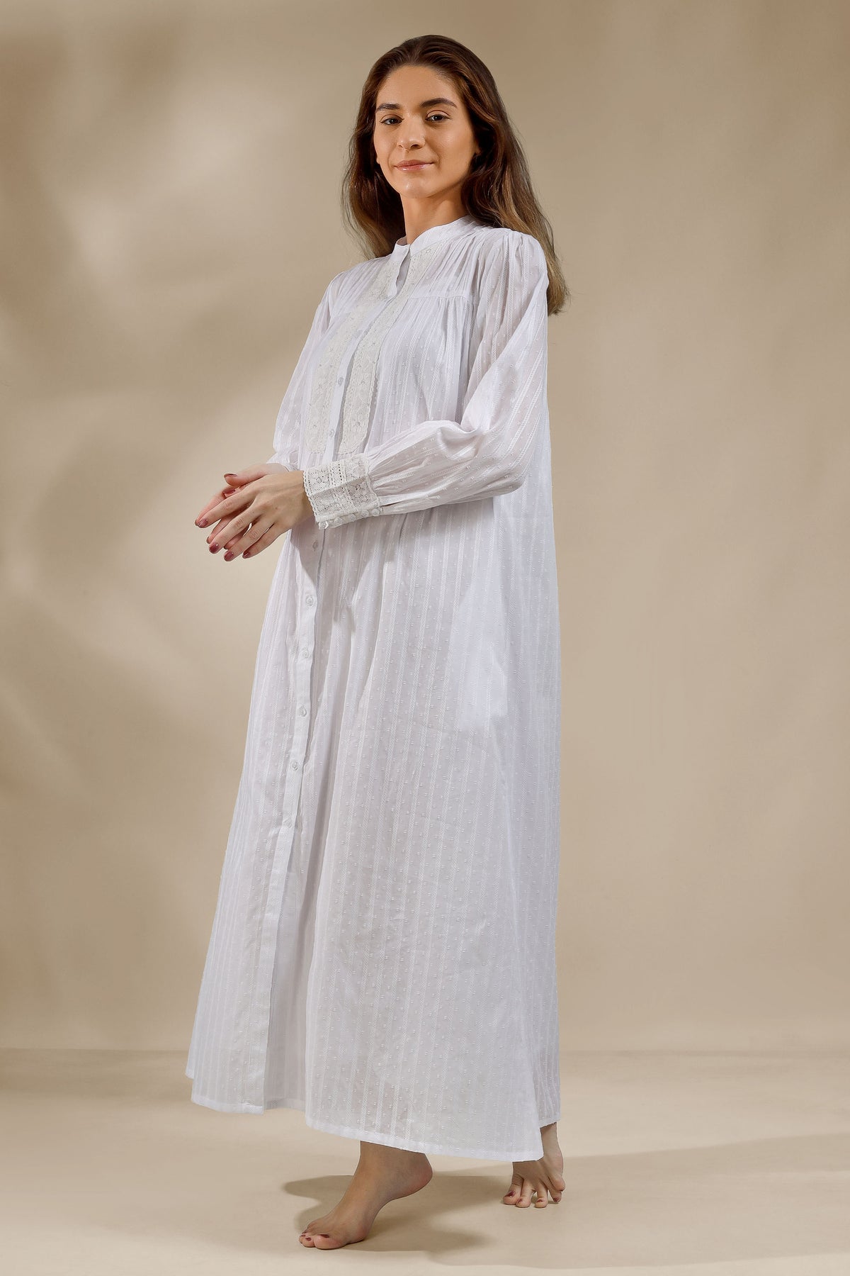 Cecilia, Nightdress & Gown