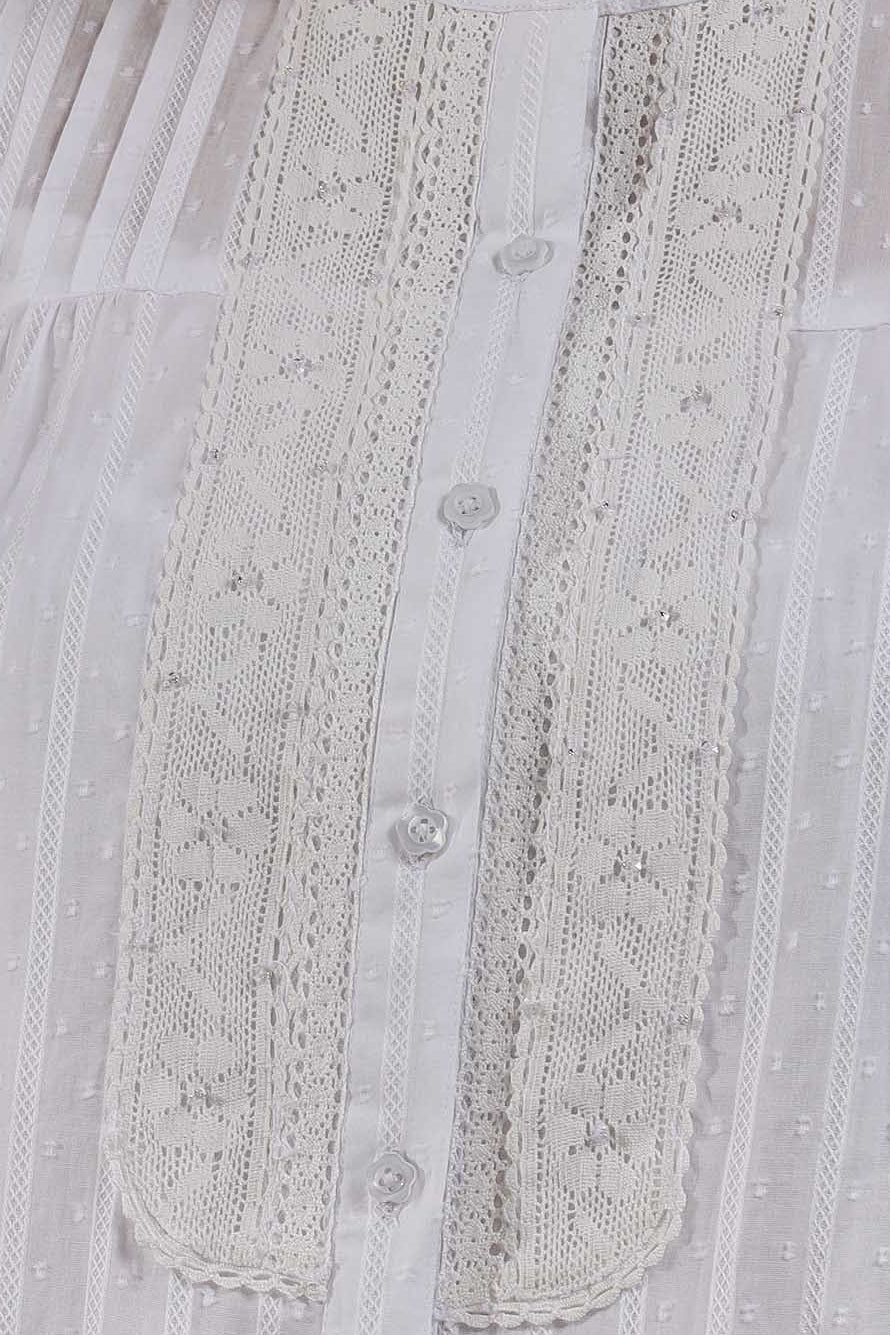 Cecilia, Nightdress & Gown