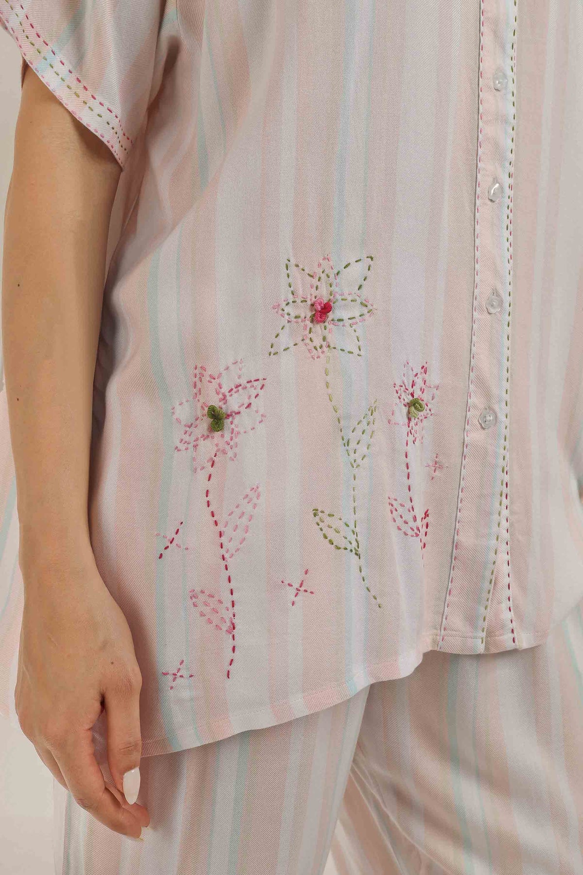 Amaryllis, Pyjama Suit