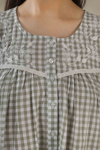 Rene, Nightdress