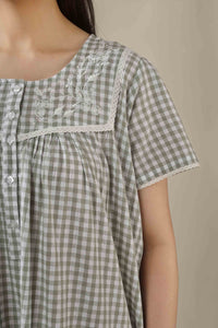 Rene, Nightdress