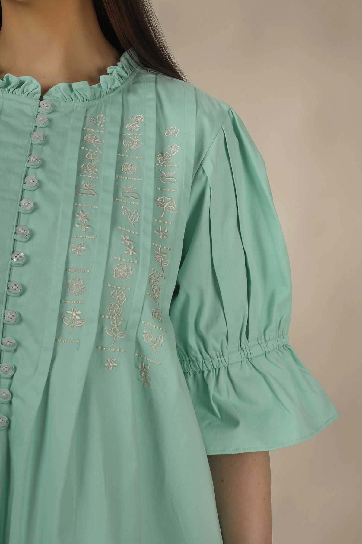 Trudy, Nightdress