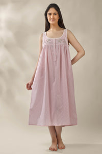 Kate, Dress