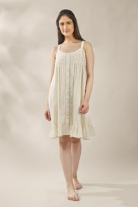 Stella, Nightdress