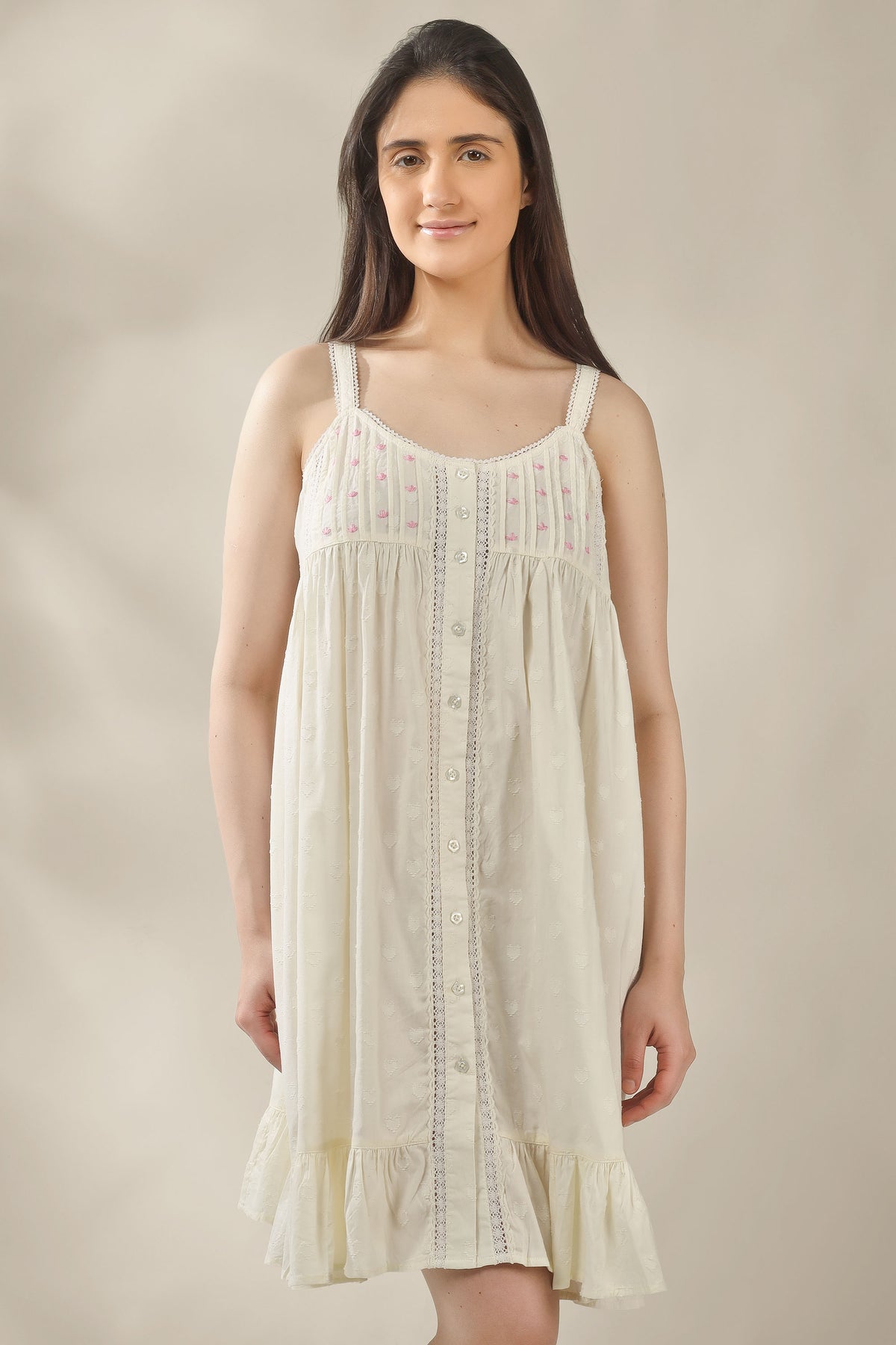Stella, Nightdress