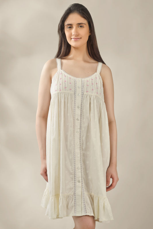 Stella, Nightdress