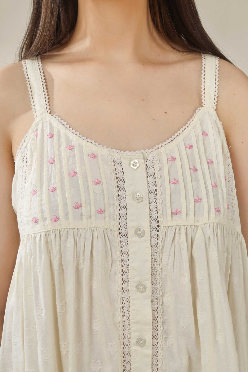 Stella, Nightdress