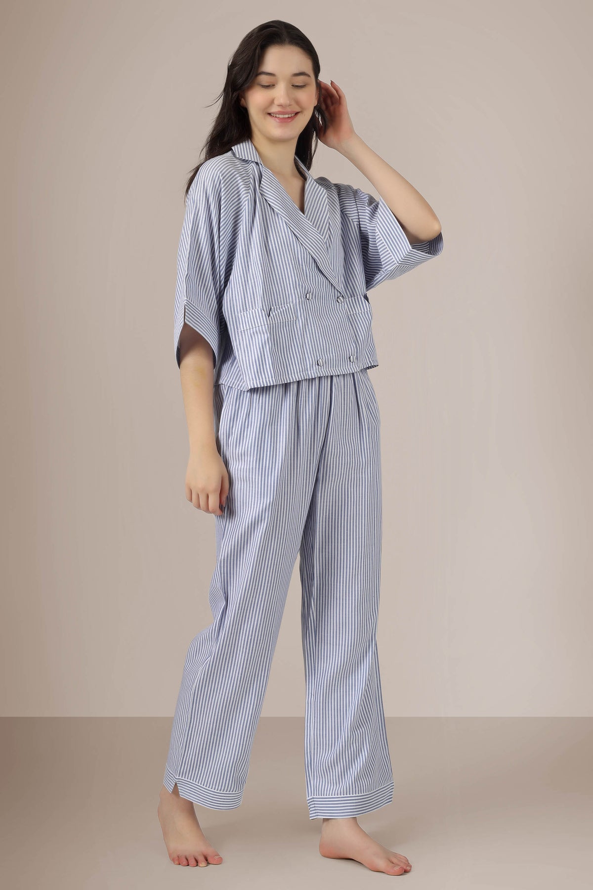 Ono, Pyjama Suit
