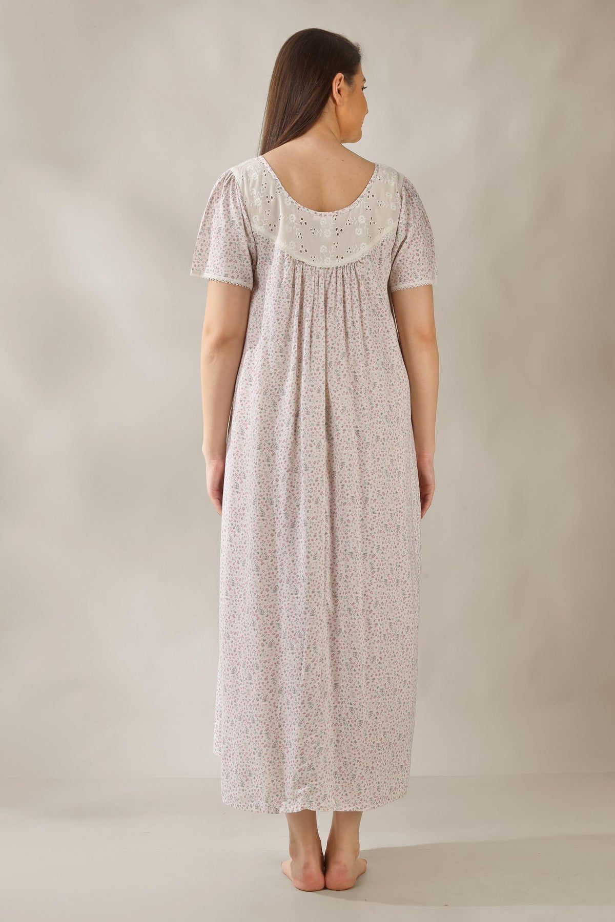Poppins, Nightdress