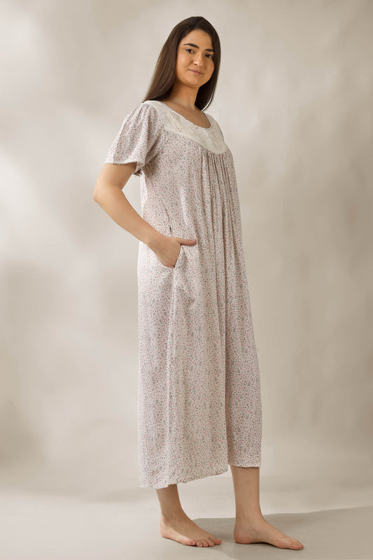 Poppins, Nightdress