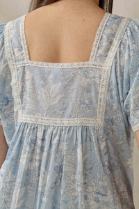 Vina, Nightdress