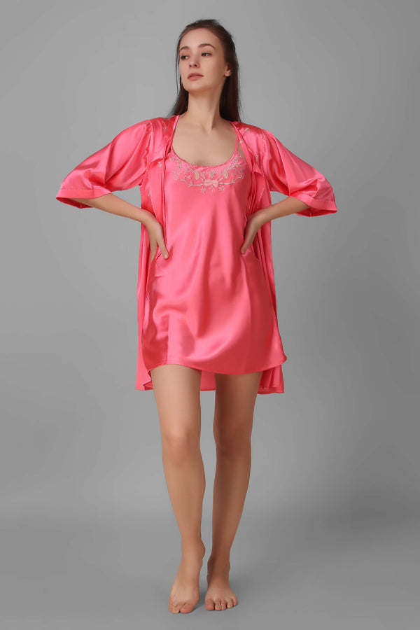 Nicole, Nightdress & Gown