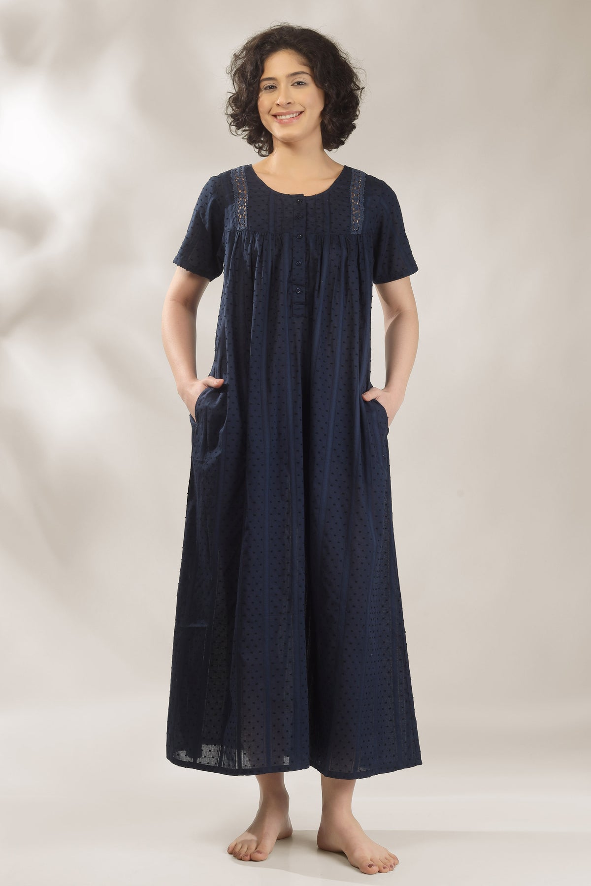 Buttercup, Nightdress