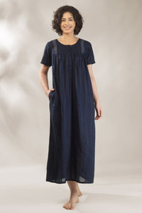 Buttercup, Nightdress