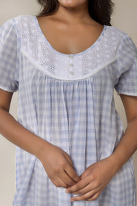 Poppins, Nightdress