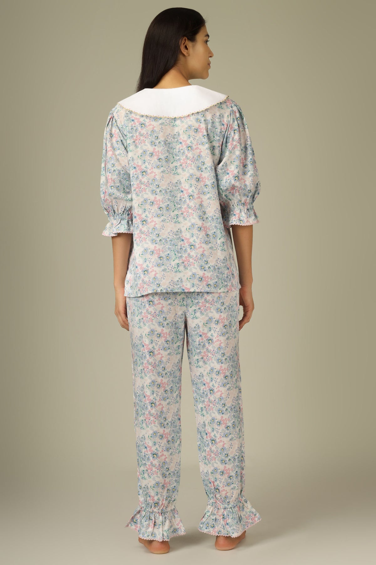 Sak, Pyjama Suit
