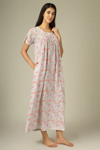 Buttercup, Nightdress