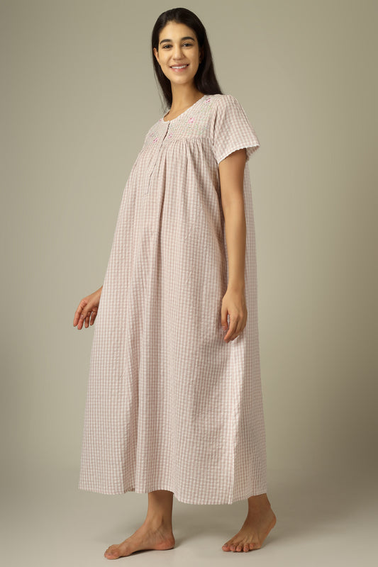 Simon, Nightdress