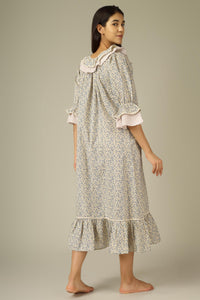 Maghra, Nightdress