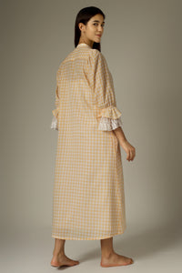 Victoria, Night Dress & Gown