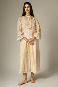 Victoria, Night Dress & Gown