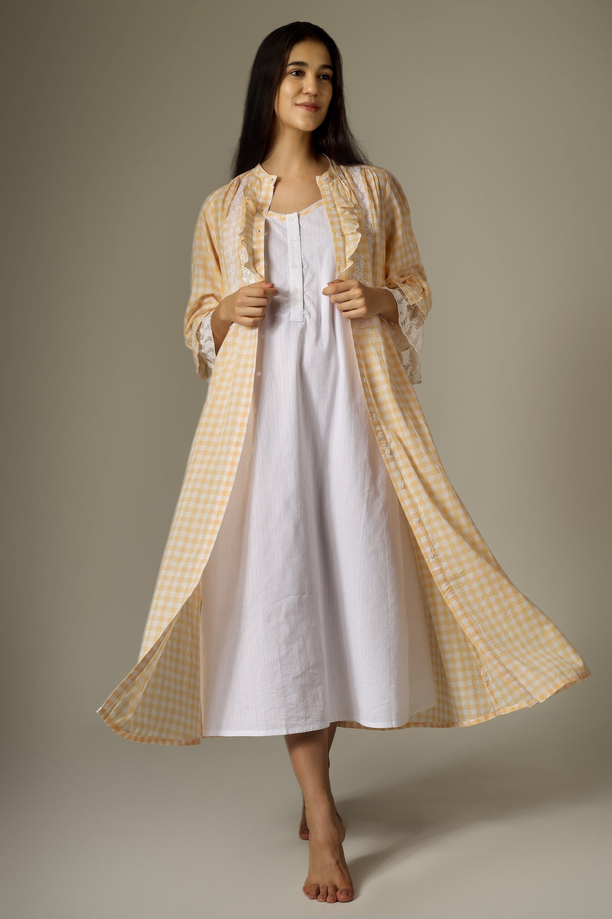 Victoria, Night Dress & Gown