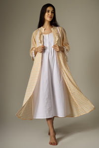 Victoria, Night Dress & Gown