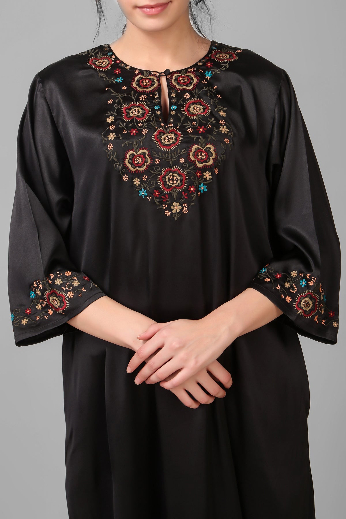 Boho-Chic, Embroidered Kaftan