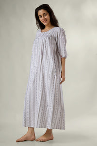Buttercup, Nightdress