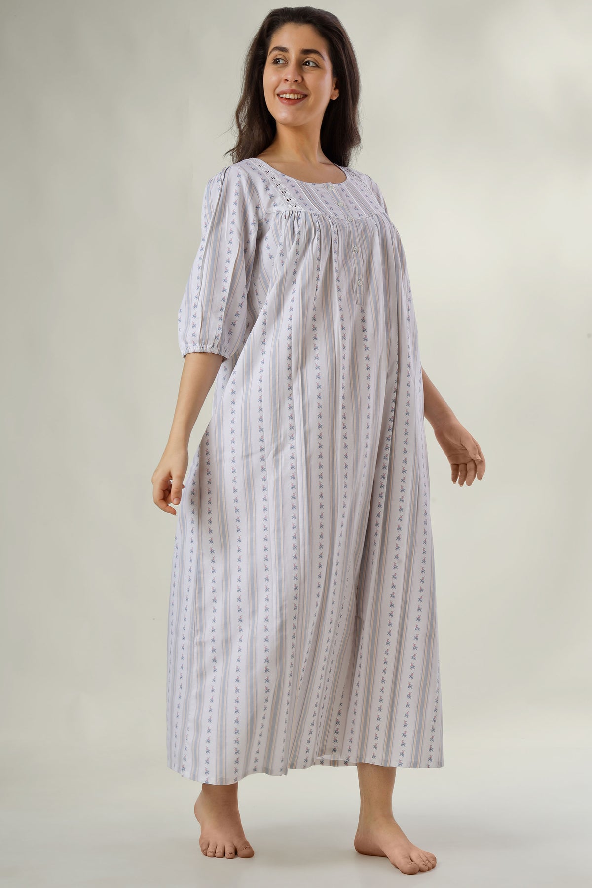 Buttercup, Nightdress