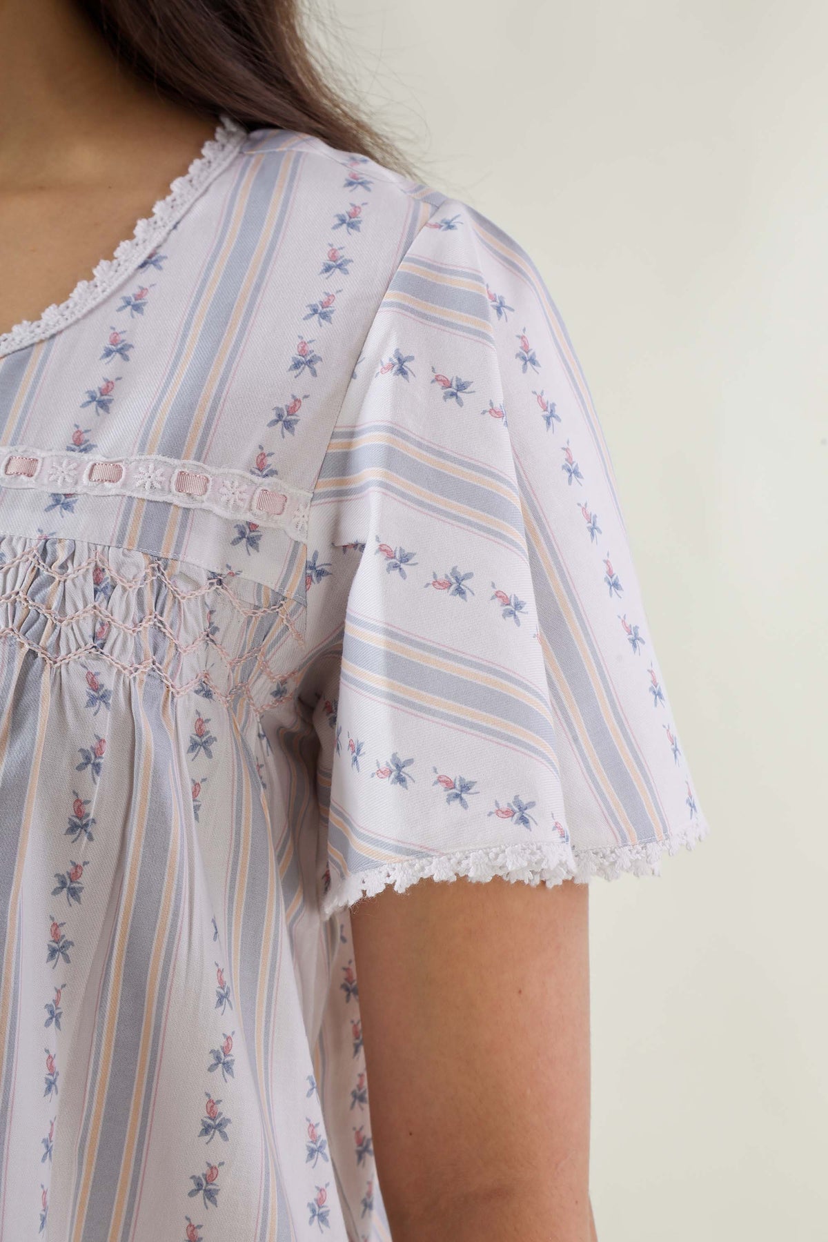 Ami, Smocked Nightdress