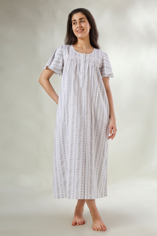 Ami, Smocked Nightdress