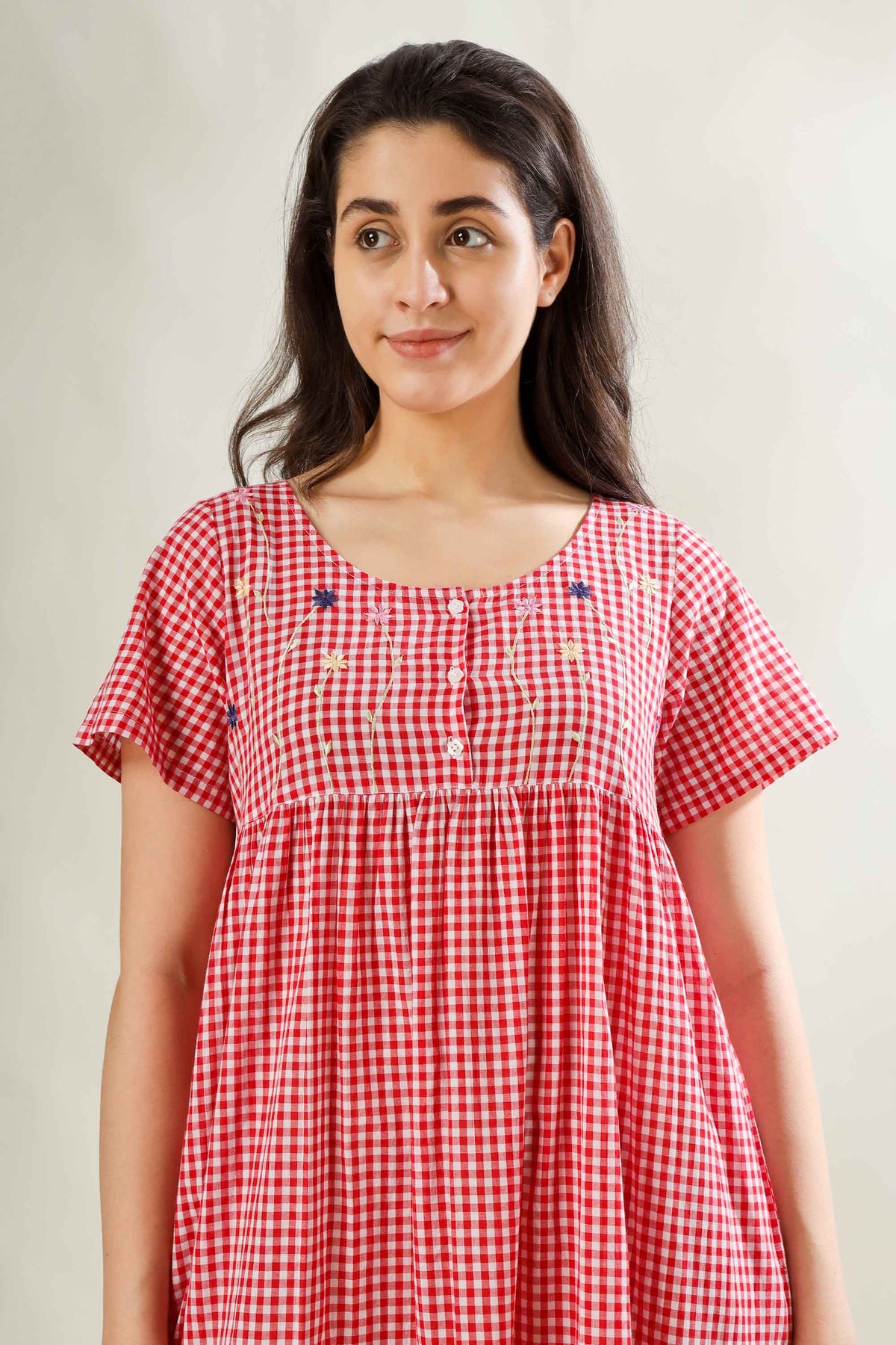 Daisy, Dress