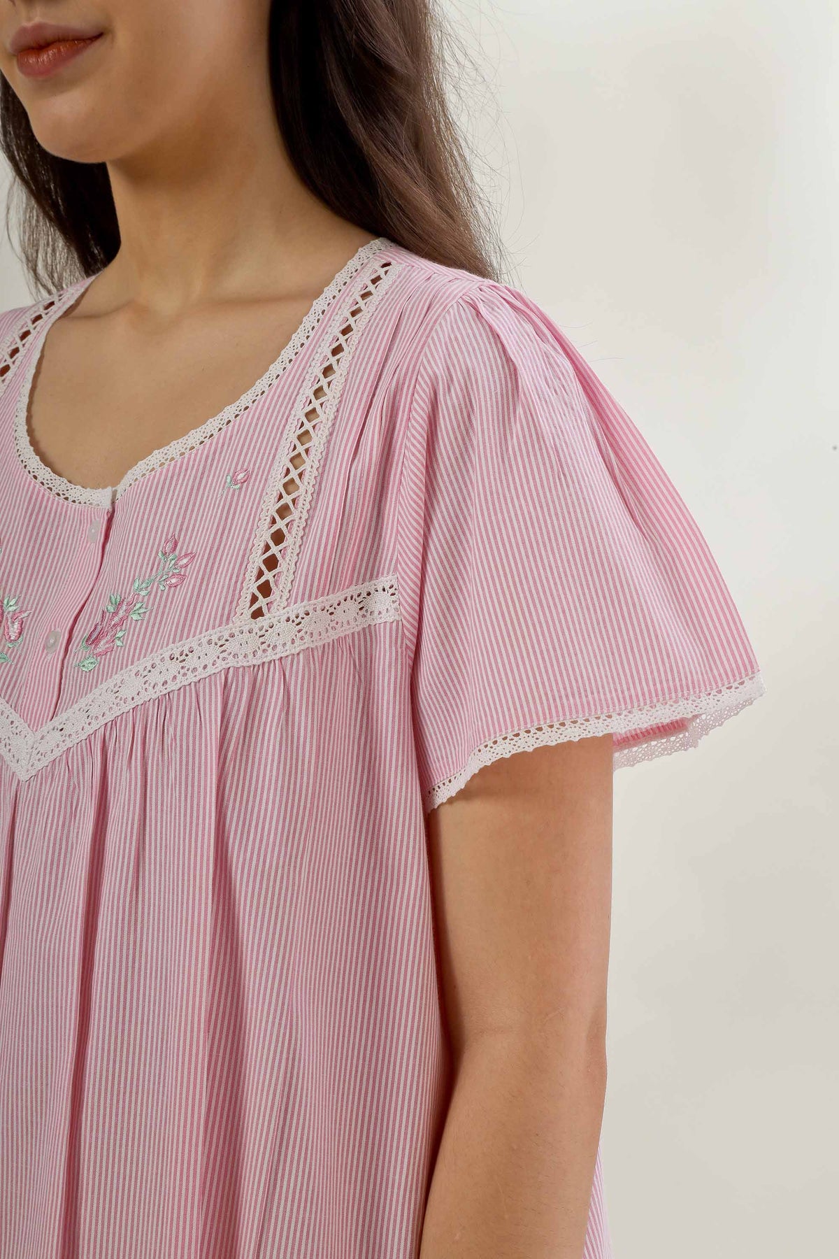 Zinnia, Nightdress