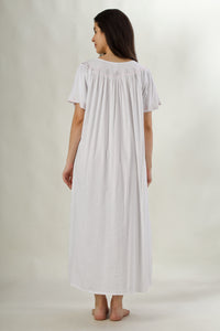 Tessa, Nightdress