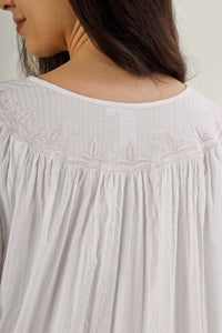 Tessa, Nightdress
