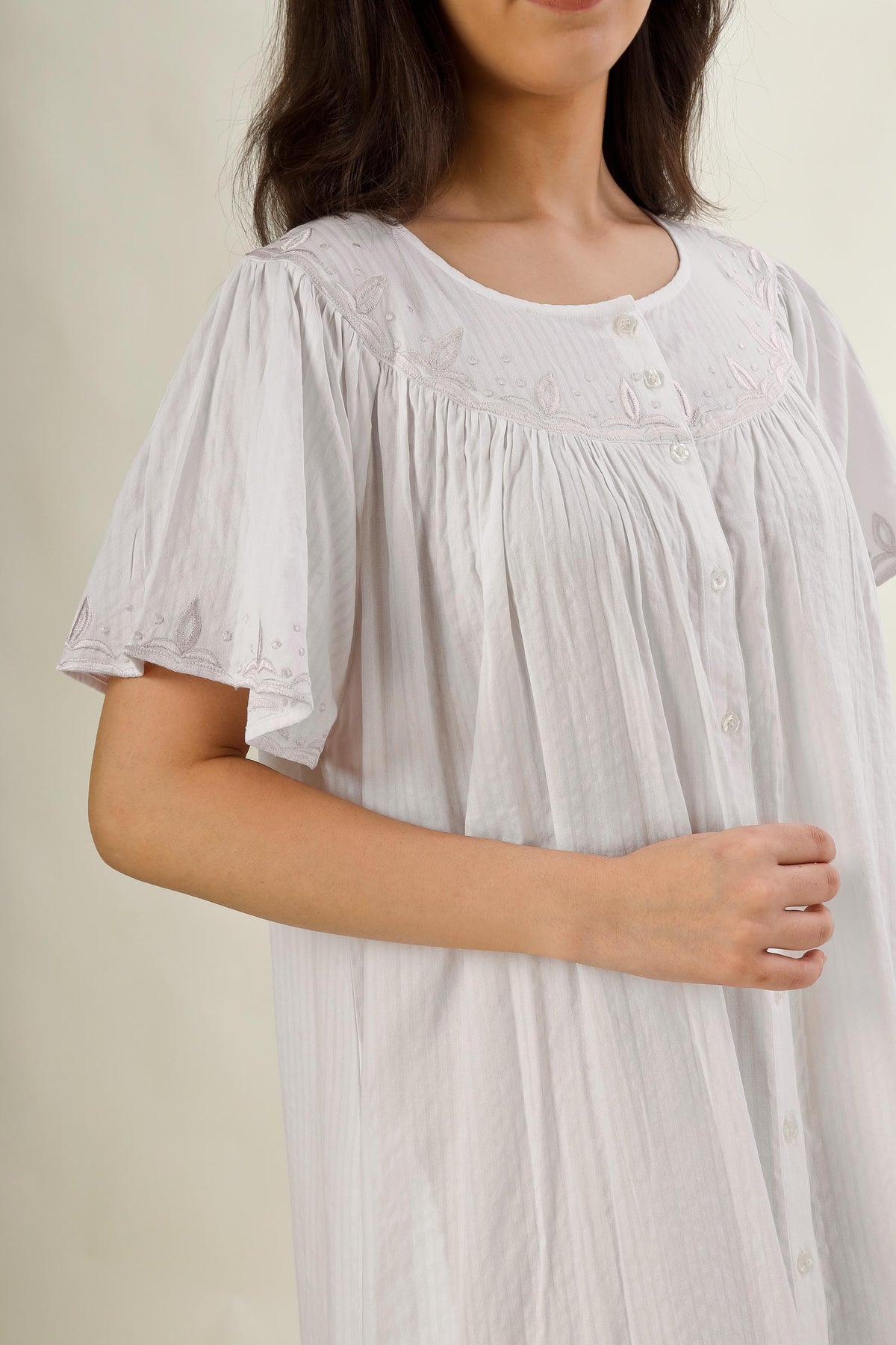 Tessa, Nightdress