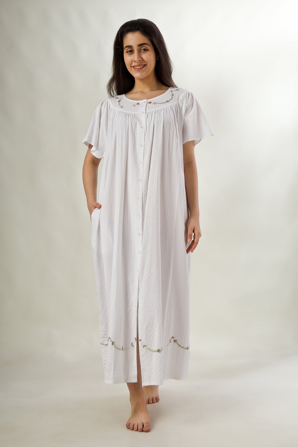 Pregita, Nightdress