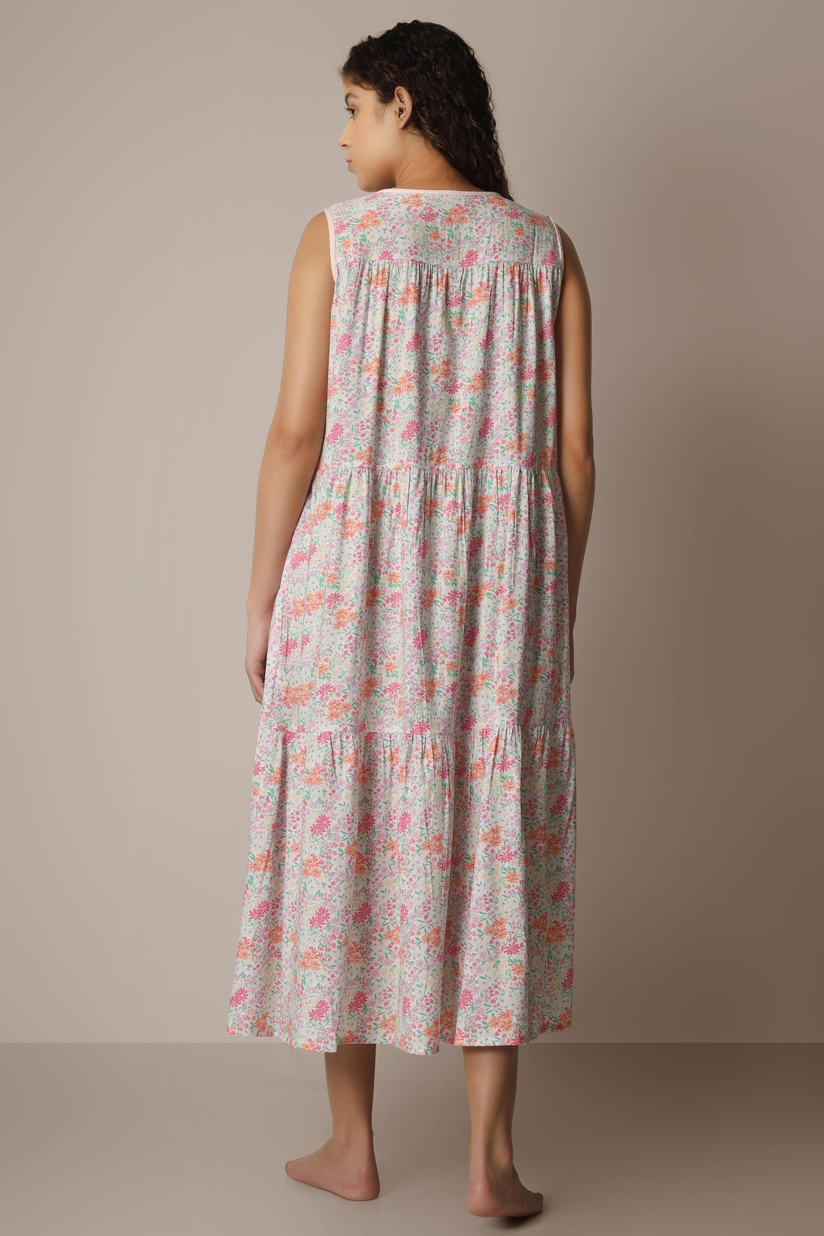 Evita, Dress