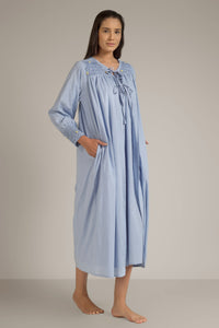 Brisa, Nightdress & Gown