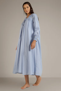 Brisa, Nightdress & Gown