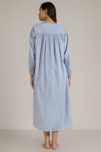 Brisa, Nightdress & Gown
