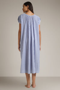 Brisa, Nightdress