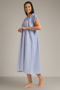 Brisa, Nightdress