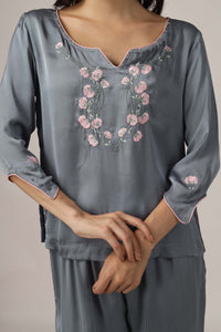 Mimi, Pyjama Suit