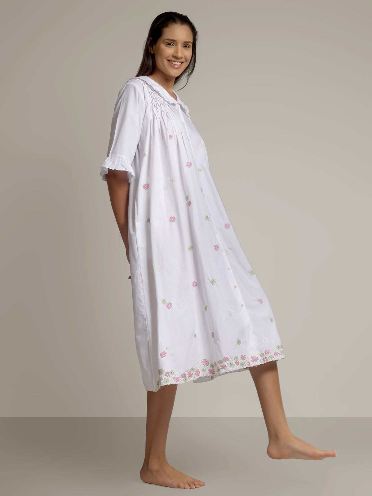 Malia, Nightdress