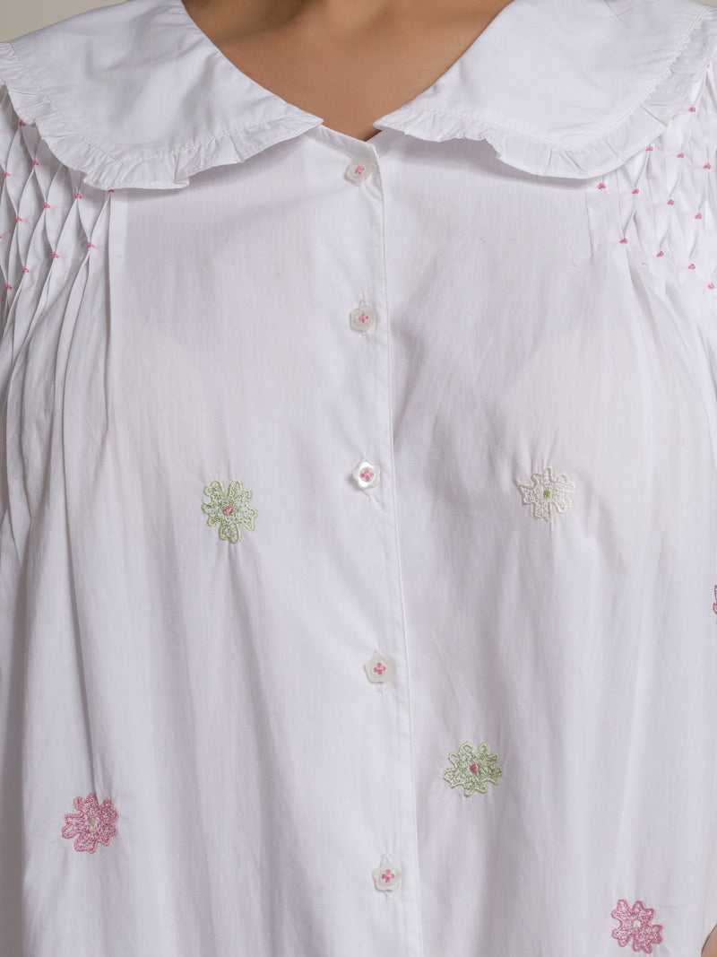 Malia, Nightdress